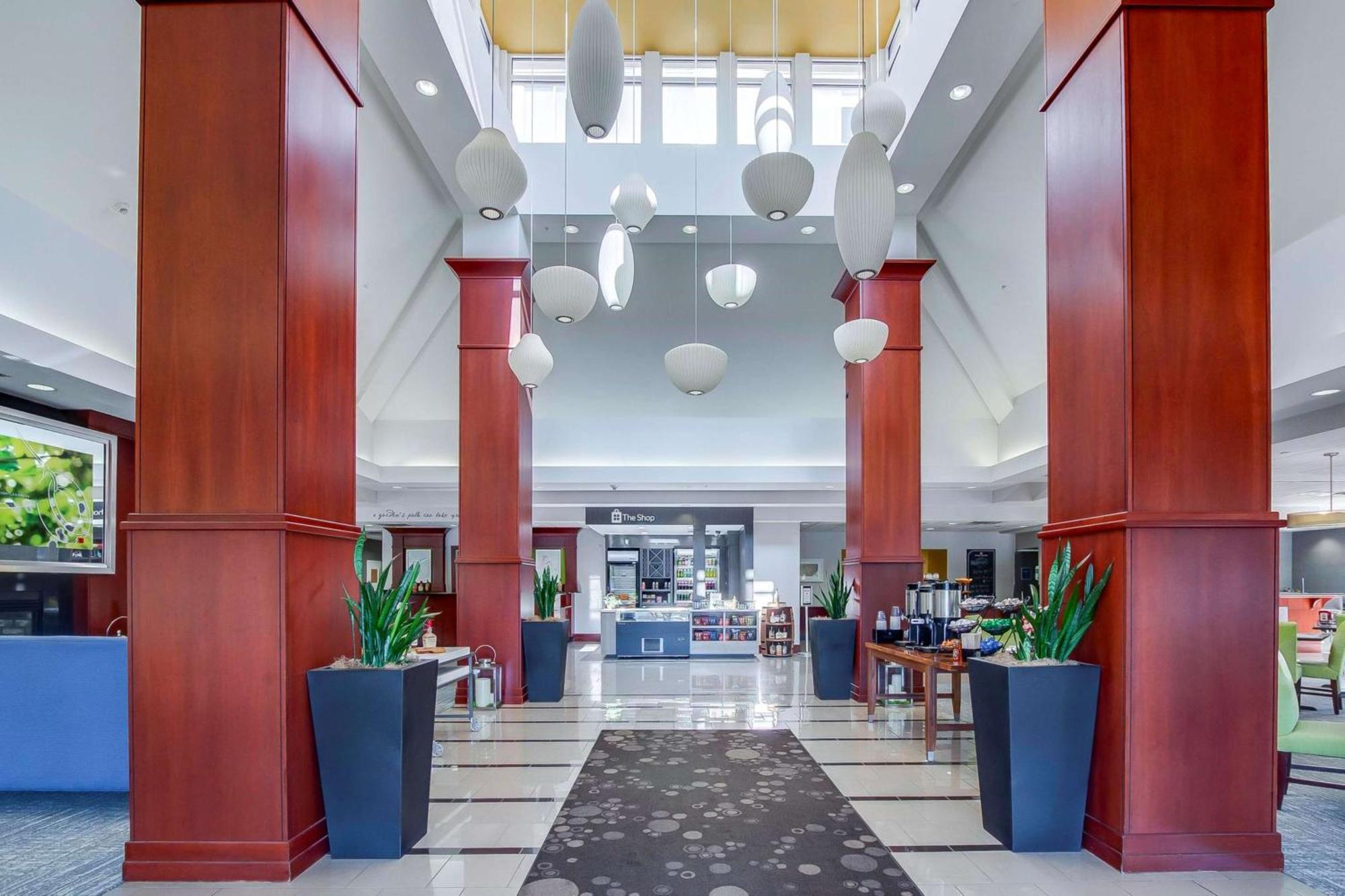 Hilton Garden Inn Louisville-Northeast Bagian luar foto