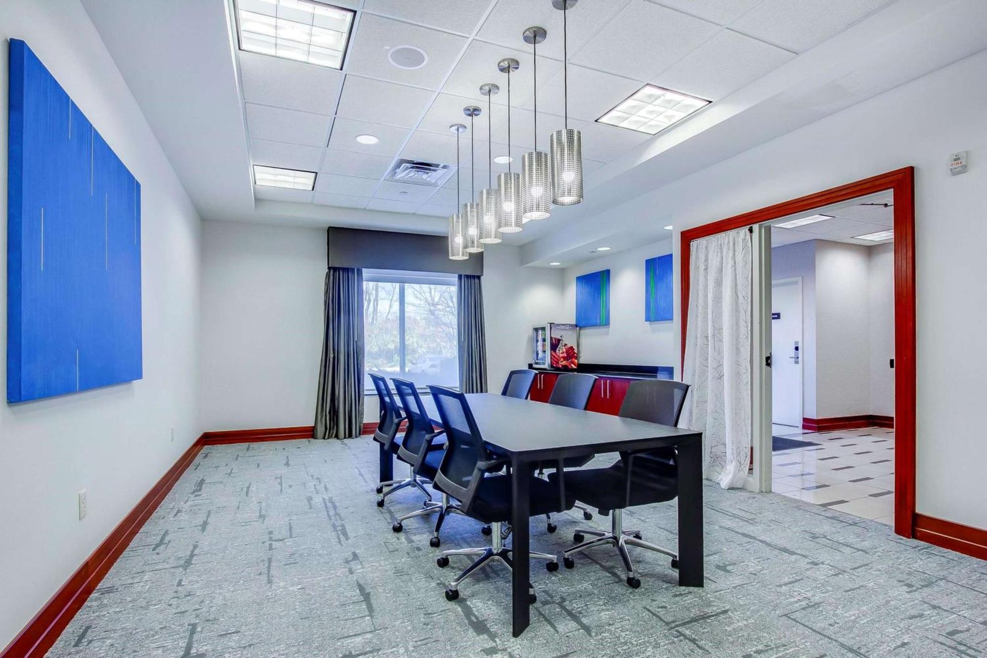Hilton Garden Inn Louisville-Northeast Bagian luar foto