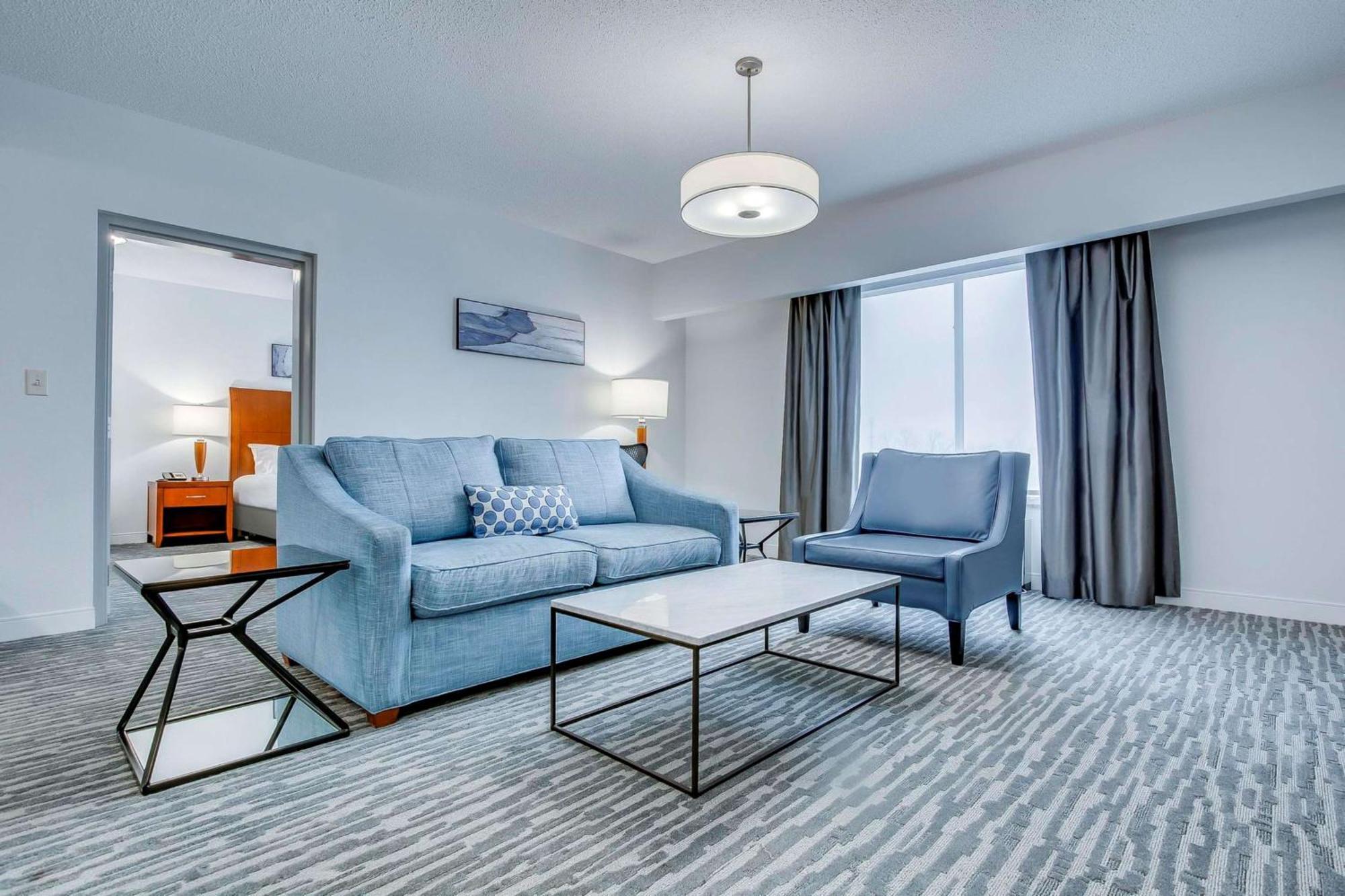 Hilton Garden Inn Louisville-Northeast Bagian luar foto