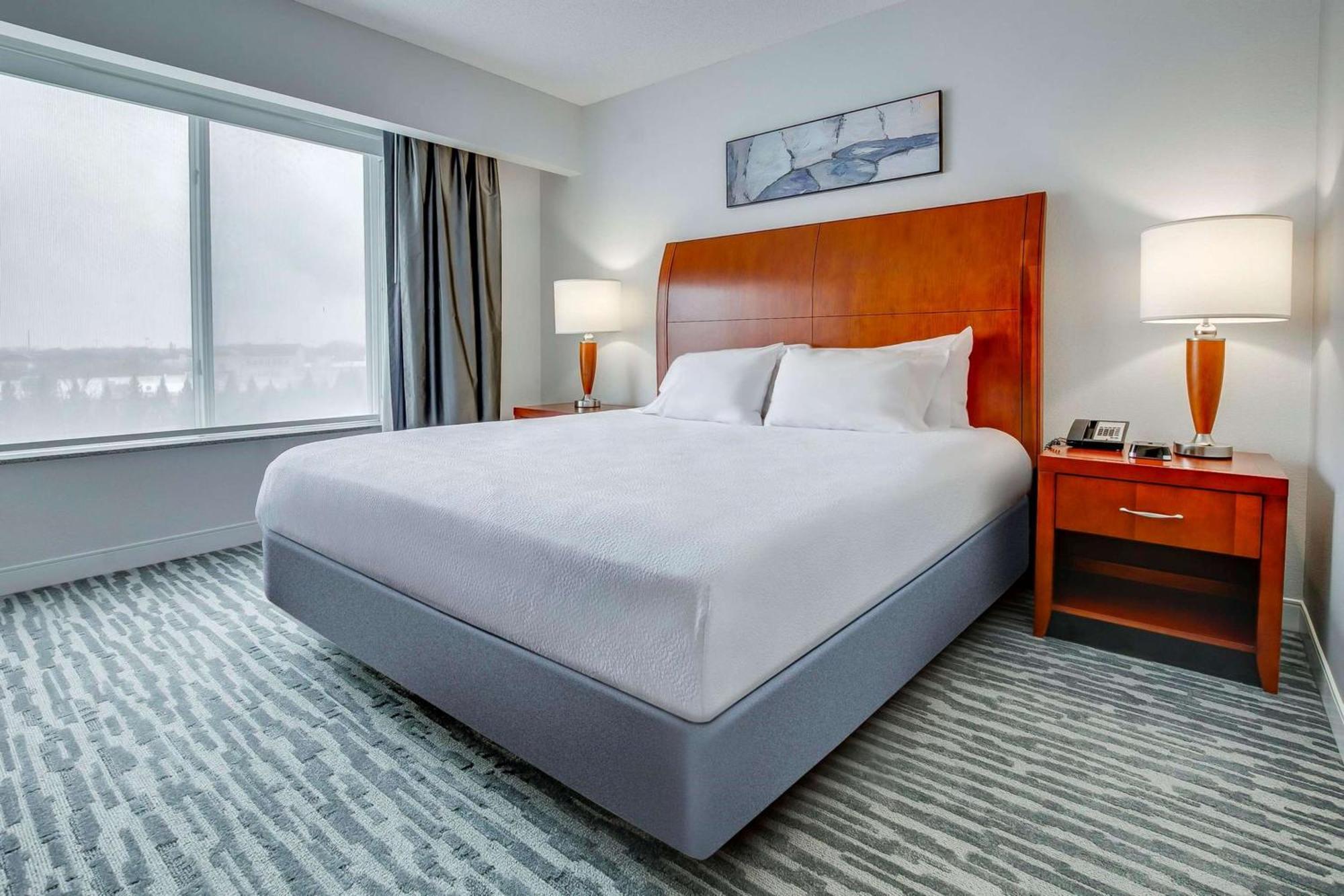Hilton Garden Inn Louisville-Northeast Bagian luar foto