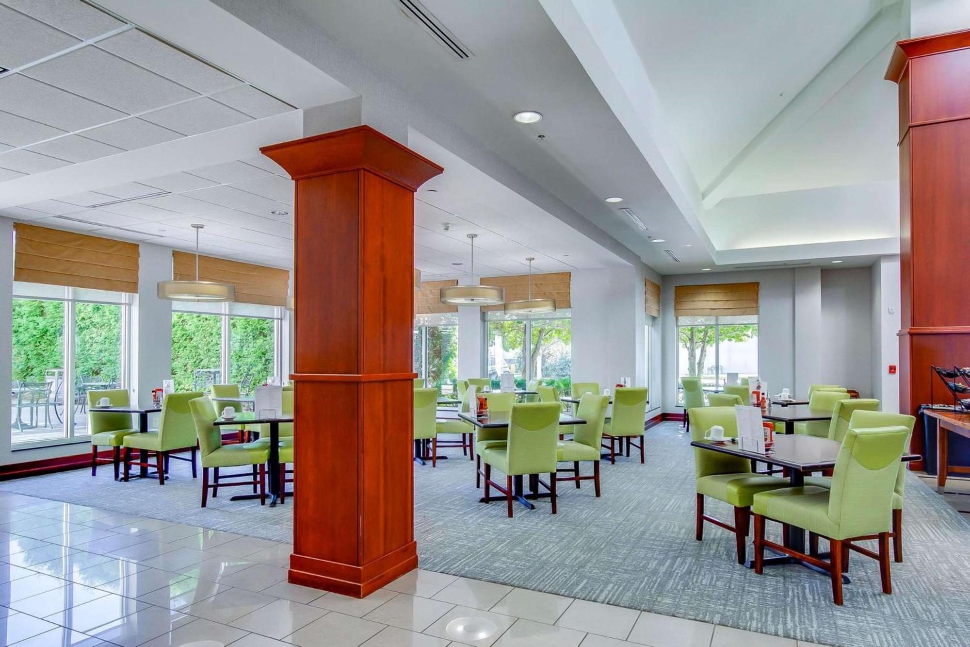 Hilton Garden Inn Louisville-Northeast Bagian luar foto